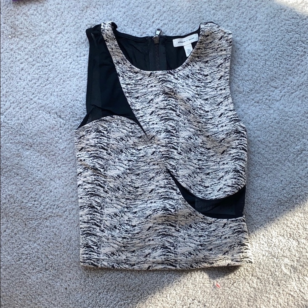 Black and white mesh pattern tank